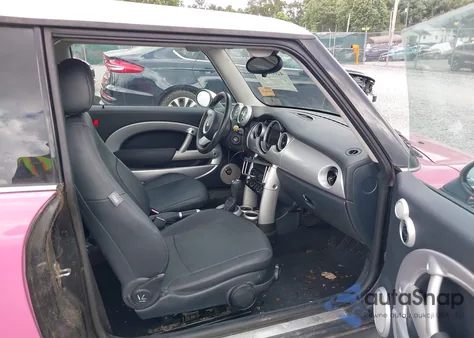 2005 Mini Cooper из США, поврежденный, VIN WMWRC33515TJ72970